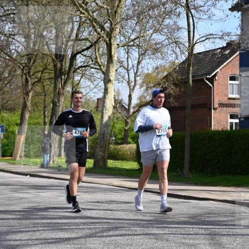 12.04.2026 - 45. Internationalen Wilhelmsburger Insellauf J. Mangold http://msf.ph/oto/9472997 12.04.2026 11:34:45 Ziel 3371, 2703, 4788 meine-sportfotos.de
