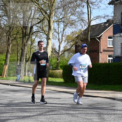 12.04.2026 - 45. Internationalen Wilhelmsburger Insellauf J. Mangold http://msf.ph/oto/9473007 12.04.2026 11:34:45 Ziel 3371, 2703, 4788 meine-sportfotos.de