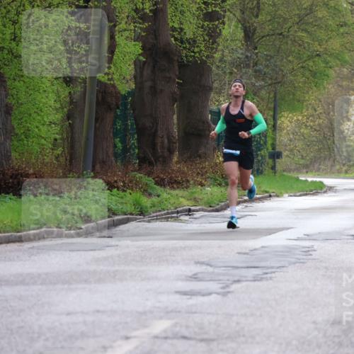 12.04.2026 - 45. Internationalen Wilhelmsburger Insellauf Yannick Fuchs http://msf.ph/oto/9473012 12.04.2026 09:58:58 Laufen  meine-sportfotos.de