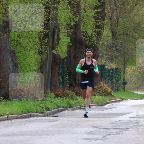 12.04.2026 - 45. Internationalen Wilhelmsburger Insellauf Yannick Fuchs http://msf.ph/oto/9473014 12.04.2026 09:58:59 Laufen  meine-sportfotos.de