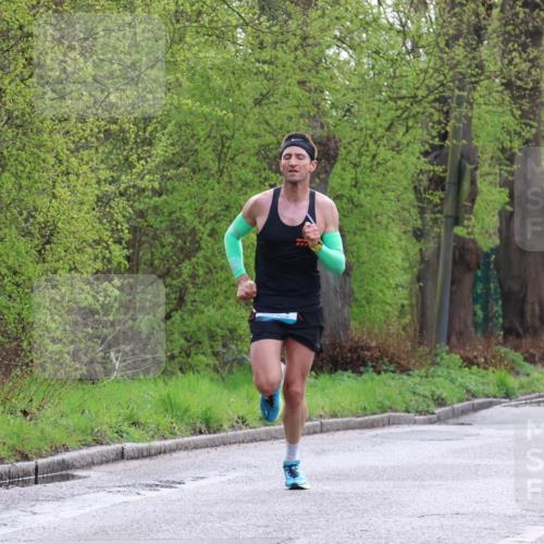 12.04.2026 - 45. Internationalen Wilhelmsburger Insellauf Yannick Fuchs http://msf.ph/oto/9473056 12.04.2026 09:59:02 Laufen  meine-sportfotos.de