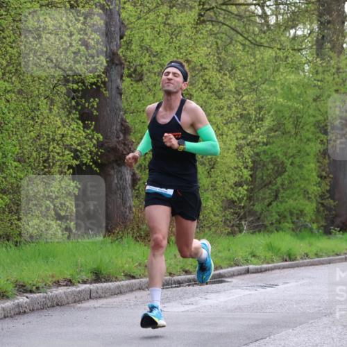12.04.2026 - 45. Internationalen Wilhelmsburger Insellauf Yannick Fuchs http://msf.ph/oto/9473075 12.04.2026 09:59:04 Laufen  meine-sportfotos.de