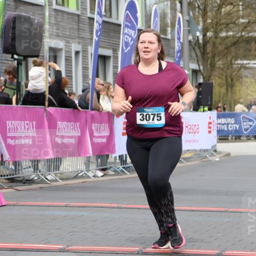 12.04.2026 - 45. Internationalen Wilhelmsburger Insellauf Strokosch-Dieckow http://msf.ph/oto/9473110 12.04.2026 13:34:56 Ziel 3075 meine-sportfotos.de