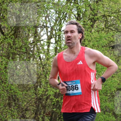 12.04.2026 - 45. Internationalen Wilhelmsburger Insellauf Yannick Fuchs http://msf.ph/oto/9473164 12.04.2026 09:59:21 Laufen 1086 meine-sportfotos.de