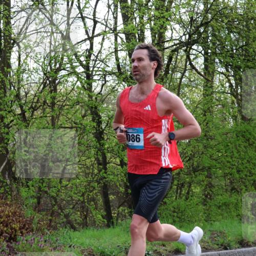 12.04.2026 - 45. Internationalen Wilhelmsburger Insellauf Yannick Fuchs http://msf.ph/oto/9473171 12.04.2026 09:59:22 Laufen 086 meine-sportfotos.de