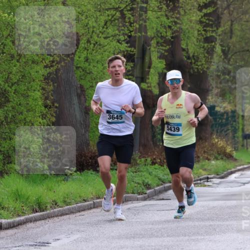 12.04.2026 - 45. Internationalen Wilhelmsburger Insellauf Yannick Fuchs http://msf.ph/oto/9473187 12.04.2026 09:59:41 Laufen 3645, 5439 meine-sportfotos.de