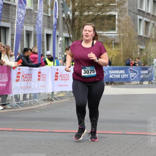 12.04.2026 - 45. Internationalen Wilhelmsburger Insellauf Strokosch-Dieckow http://msf.ph/oto/9473191 12.04.2026 13:34:55 Ziel 3075 meine-sportfotos.de