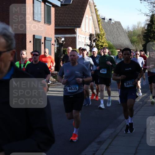 12.04.2026 - 45. Internationalen Wilhelmsburger Insellauf Yannick Fuchs http://msf.ph/oto/9473194 12.04.2026 08:58:18 Laufen 4635, 3892, 1917, 09, 5812, 5811 meine-sportfotos.de