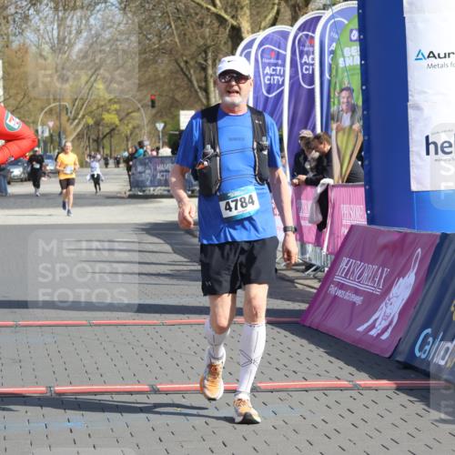 12.04.2026 - 45. Internationalen Wilhelmsburger Insellauf Strokosch-Dieckow http://msf.ph/oto/9473232 12.04.2026 11:30:15 Ziel 4589, 4784 meine-sportfotos.de