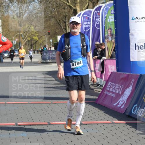 12.04.2026 - 45. Internationalen Wilhelmsburger Insellauf Strokosch-Dieckow http://msf.ph/oto/9473247 12.04.2026 11:30:15 Ziel 4589, 4784 meine-sportfotos.de