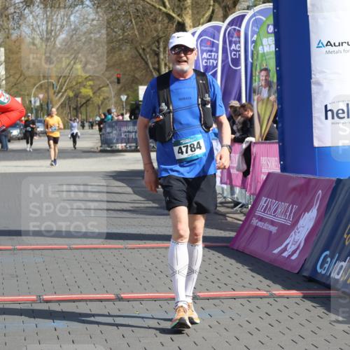 12.04.2026 - 45. Internationalen Wilhelmsburger Insellauf Strokosch-Dieckow http://msf.ph/oto/9473281 12.04.2026 11:30:15 Ziel 4589, 4784 meine-sportfotos.de