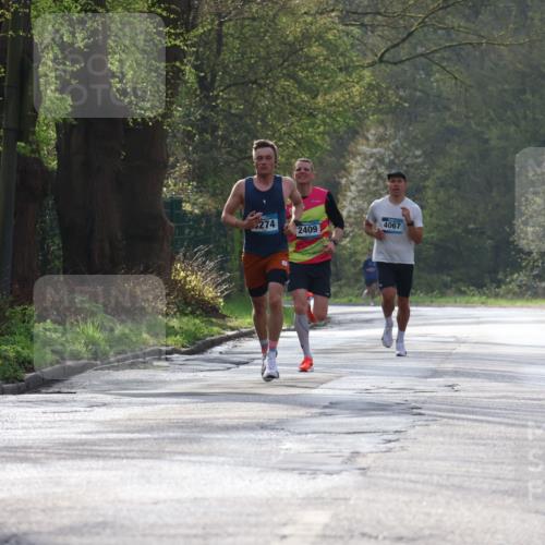 12.04.2026 - 45. Internationalen Wilhelmsburger Insellauf Yannick Fuchs http://msf.ph/oto/9473323 12.04.2026 10:01:01 Laufen 274, 4067, 2409 meine-sportfotos.de