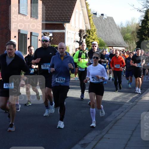 12.04.2026 - 45. Internationalen Wilhelmsburger Insellauf Yannick Fuchs http://msf.ph/oto/9473370 12.04.2026 08:58:29 Laufen 3553, 2531, 32, 503, 5337, 4755, 5268, 2812 meine-sportfotos.de