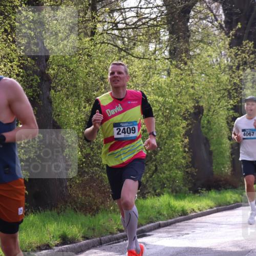 12.04.2026 - 45. Internationalen Wilhelmsburger Insellauf Yannick Fuchs http://msf.ph/oto/9473409 12.04.2026 10:01:08 Laufen 527, 2409, 4067 meine-sportfotos.de