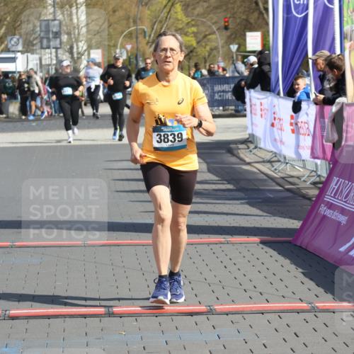 12.04.2026 - 45. Internationalen Wilhelmsburger Insellauf Strokosch-Dieckow http://msf.ph/oto/9473445 12.04.2026 11:30:26 Ziel 3839 meine-sportfotos.de
