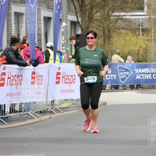12.04.2026 - 45. Internationalen Wilhelmsburger Insellauf Strokosch-Dieckow http://msf.ph/oto/9473458 12.04.2026 13:34:44 Ziel 3409 meine-sportfotos.de