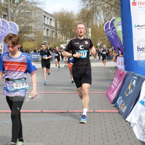 12.04.2026 - 45. Internationalen Wilhelmsburger Insellauf Strokosch-Dieckow http://msf.ph/oto/9473460 12.04.2026 12:54:08 Ziel 4317, 5227, 3294, 3520, 5143 meine-sportfotos.de