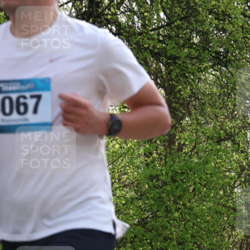 12.04.2026 - 45. Internationalen Wilhelmsburger Insellauf Yannick Fuchs http://msf.ph/oto/9473488 12.04.2026 10:01:12 Laufen 4067 meine-sportfotos.de