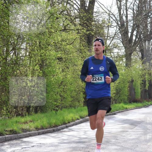 12.04.2026 - 45. Internationalen Wilhelmsburger Insellauf Yannick Fuchs http://msf.ph/oto/9473498 12.04.2026 10:01:38 Laufen 2242 meine-sportfotos.de