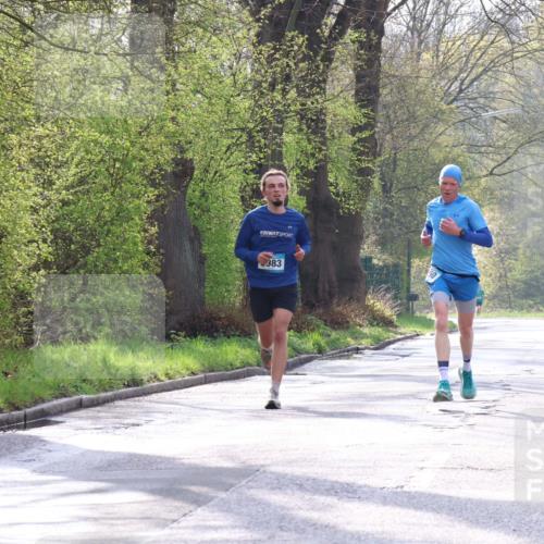 12.04.2026 - 45. Internationalen Wilhelmsburger Insellauf Yannick Fuchs http://msf.ph/oto/9473569 12.04.2026 10:01:52 Laufen 983 meine-sportfotos.de