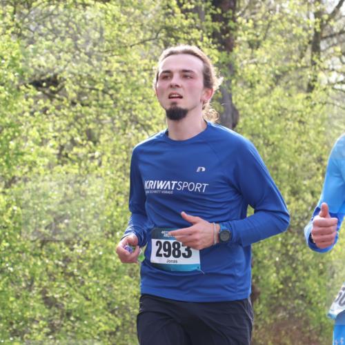 12.04.2026 - 45. Internationalen Wilhelmsburger Insellauf Yannick Fuchs http://msf.ph/oto/9473617 12.04.2026 10:01:56 Laufen 45, 2983, 50 meine-sportfotos.de