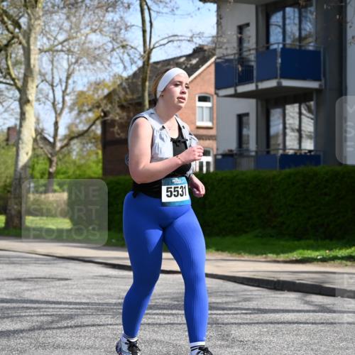 12.04.2026 - 45. Internationalen Wilhelmsburger Insellauf J. Mangold http://msf.ph/oto/9473661 12.04.2026 11:39:17 Ziel 5531 meine-sportfotos.de