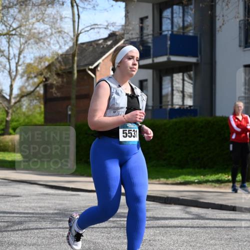 12.04.2026 - 45. Internationalen Wilhelmsburger Insellauf J. Mangold http://msf.ph/oto/9473669 12.04.2026 11:39:17 Ziel 5531 meine-sportfotos.de