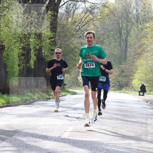 12.04.2026 - 45. Internationalen Wilhelmsburger Insellauf Yannick Fuchs http://msf.ph/oto/9473694 12.04.2026 10:02:26 Laufen 3429, 2874, 2760 meine-sportfotos.de