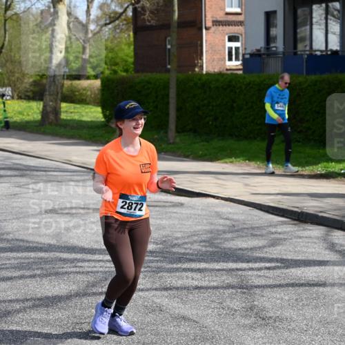 12.04.2026 - 45. Internationalen Wilhelmsburger Insellauf J. Mangold http://msf.ph/oto/9473760 12.04.2026 11:40:36 Ziel 2872, 4981, 2693, 5593 meine-sportfotos.de
