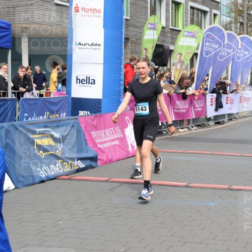 12.04.2026 - 45. Internationalen Wilhelmsburger Insellauf Strokosch-Dieckow http://msf.ph/oto/9473805 12.04.2026 12:54:15 Ziel 5143, 5754, 4592, 4455, 4037, 5784, 5785 meine-sportfotos.de