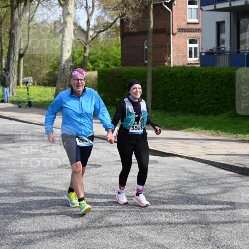 12.04.2026 - 45. Internationalen Wilhelmsburger Insellauf J. Mangold http://msf.ph/oto/9473857 12.04.2026 11:40:55 Ziel 4981, 2693, 5593 meine-sportfotos.de