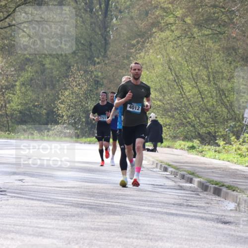 12.04.2026 - 45. Internationalen Wilhelmsburger Insellauf Yannick Fuchs http://msf.ph/oto/9473871 12.04.2026 10:03:09 Laufen 2751, 4012, 41 meine-sportfotos.de