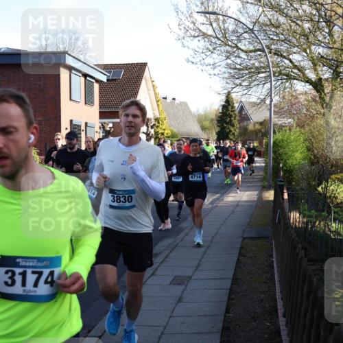 12.04.2026 - 45. Internationalen Wilhelmsburger Insellauf Yannick Fuchs http://msf.ph/oto/9473877 12.04.2026 08:59:08 Laufen 614, 3830, 31742, 5557, 4714 meine-sportfotos.de