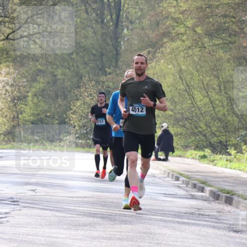 12.04.2026 - 45. Internationalen Wilhelmsburger Insellauf Yannick Fuchs http://msf.ph/oto/9473878 12.04.2026 10:03:11 Laufen 2751, 4012, 56, 41 meine-sportfotos.de