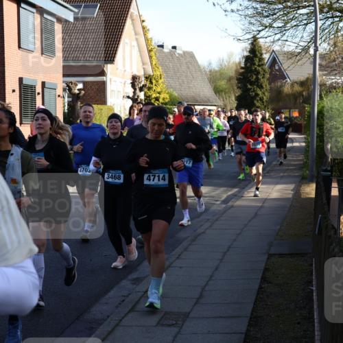 12.04.2026 - 45. Internationalen Wilhelmsburger Insellauf Yannick Fuchs http://msf.ph/oto/9473880 12.04.2026 08:59:09 Laufen 4703, 3468, 4714, 2071 meine-sportfotos.de