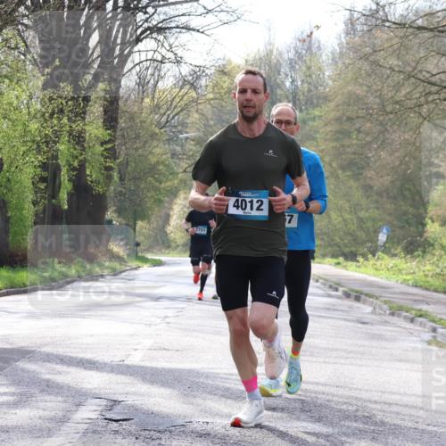 12.04.2026 - 45. Internationalen Wilhelmsburger Insellauf Yannick Fuchs http://msf.ph/oto/9473899 12.04.2026 10:03:15 Laufen 2751, 4012, 7 meine-sportfotos.de