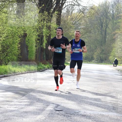 12.04.2026 - 45. Internationalen Wilhelmsburger Insellauf Yannick Fuchs http://msf.ph/oto/9473941 12.04.2026 10:03:19 Laufen 2751, 2144 meine-sportfotos.de