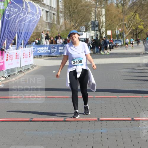 12.04.2026 - 45. Internationalen Wilhelmsburger Insellauf Strokosch-Dieckow http://msf.ph/oto/9474048 12.04.2026 11:30:43 Ziel 2498 meine-sportfotos.de