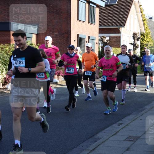 12.04.2026 - 45. Internationalen Wilhelmsburger Insellauf Yannick Fuchs http://msf.ph/oto/9474069 12.04.2026 08:59:26 Laufen 3952, 4182, 3631, 4689, 3326, 578, 5047, 4753, 2231, 50 meine-sportfotos.de