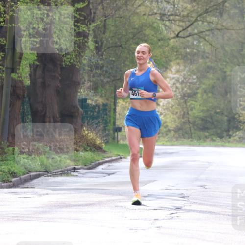 12.04.2026 - 45. Internationalen Wilhelmsburger Insellauf Yannick Fuchs http://msf.ph/oto/9474091 12.04.2026 10:04:21 Laufen 451 meine-sportfotos.de