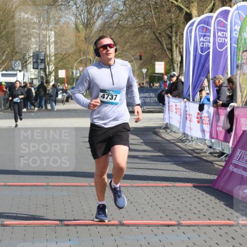 12.04.2026 - 45. Internationalen Wilhelmsburger Insellauf Strokosch-Dieckow http://msf.ph/oto/9474186 12.04.2026 11:31:03 Ziel 4737 meine-sportfotos.de
