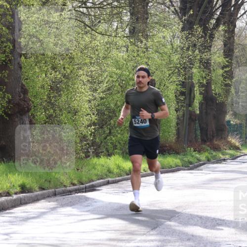 12.04.2026 - 45. Internationalen Wilhelmsburger Insellauf Yannick Fuchs http://msf.ph/oto/9474192 12.04.2026 10:04:51 Laufen 5240 meine-sportfotos.de