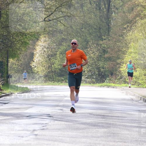 12.04.2026 - 45. Internationalen Wilhelmsburger Insellauf Yannick Fuchs http://msf.ph/oto/9474251 12.04.2026 10:05:03 Laufen 5514 meine-sportfotos.de