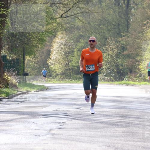 12.04.2026 - 45. Internationalen Wilhelmsburger Insellauf Yannick Fuchs http://msf.ph/oto/9474260 12.04.2026 10:05:04 Laufen 5514, 7117 meine-sportfotos.de