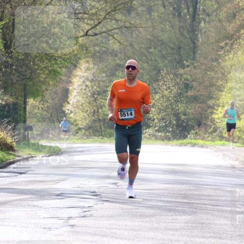 12.04.2026 - 45. Internationalen Wilhelmsburger Insellauf Yannick Fuchs http://msf.ph/oto/9474266 12.04.2026 10:05:04 Laufen 5514 meine-sportfotos.de