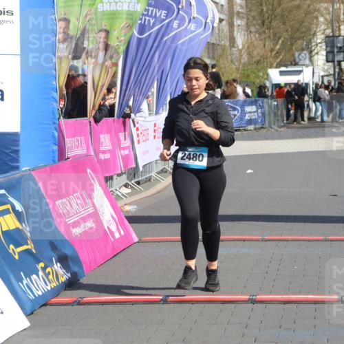 12.04.2026 - 45. Internationalen Wilhelmsburger Insellauf Strokosch-Dieckow http://msf.ph/oto/9474274 12.04.2026 11:31:13 Ziel 2480, 3111 meine-sportfotos.de
