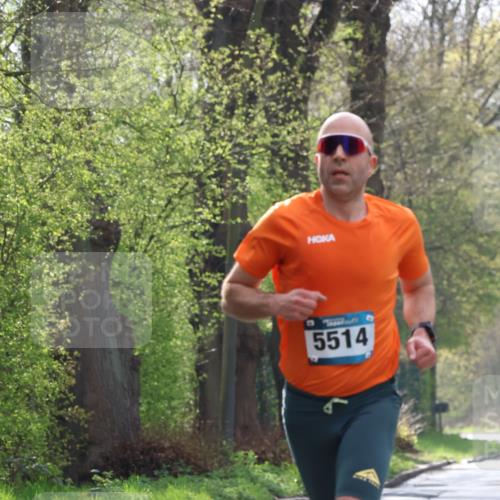12.04.2026 - 45. Internationalen Wilhelmsburger Insellauf Yannick Fuchs http://msf.ph/oto/9474306 12.04.2026 10:05:08 Laufen 5514 meine-sportfotos.de
