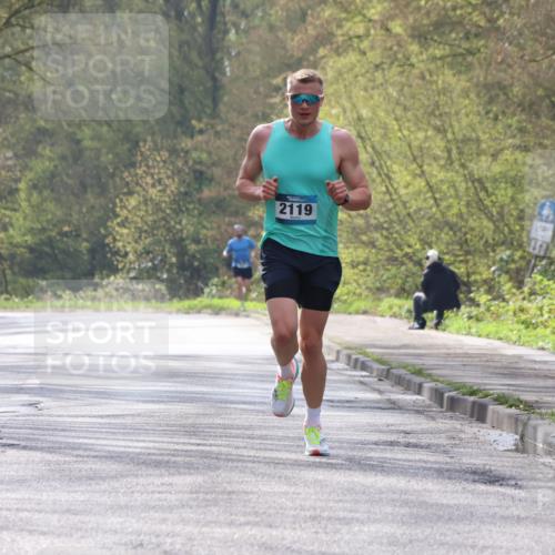 12.04.2026 - 45. Internationalen Wilhelmsburger Insellauf Yannick Fuchs http://msf.ph/oto/9474338 12.04.2026 10:05:21 Laufen 2119, 441 meine-sportfotos.de