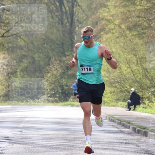 12.04.2026 - 45. Internationalen Wilhelmsburger Insellauf Yannick Fuchs http://msf.ph/oto/9474357 12.04.2026 10:05:22 Laufen 2119 meine-sportfotos.de