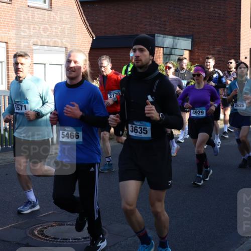 12.04.2026 - 45. Internationalen Wilhelmsburger Insellauf Yannick Fuchs http://msf.ph/oto/9474363 12.04.2026 08:59:55 Laufen 5571, 2770, 5466, 3635, 4929, 2625, 4992, 8 meine-sportfotos.de